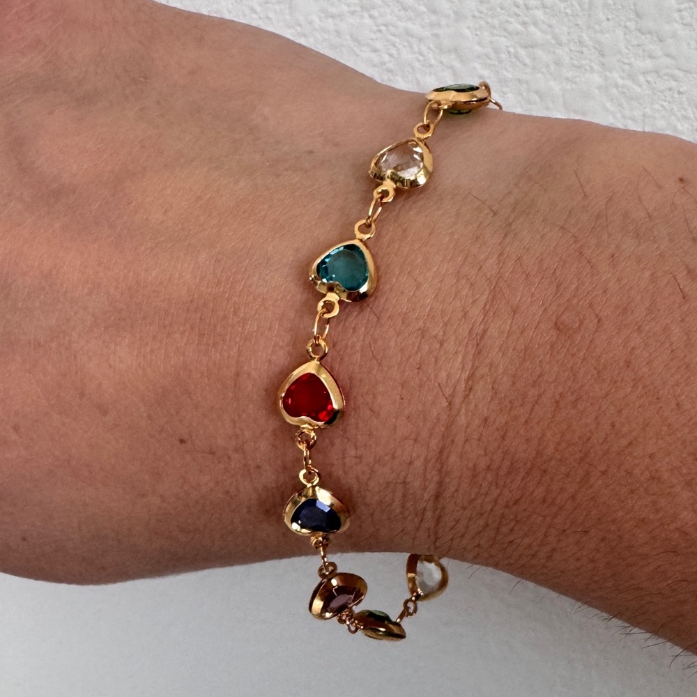 Elegant Multicolor Heart Bracelet